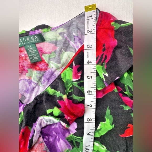Lauren Ralph Lauren Black with Purple & Red Floral V-Neck Quarter Sleeve Top - Picture 11 of 12